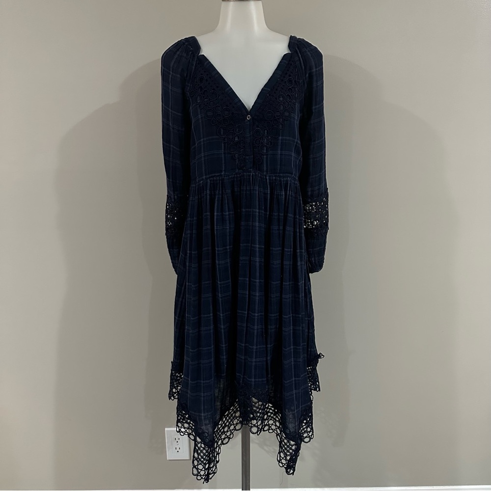Anthropologie Plaid Kerchief Dress by Akemi + Kin Navy Size 6 - Picture 2 of 9